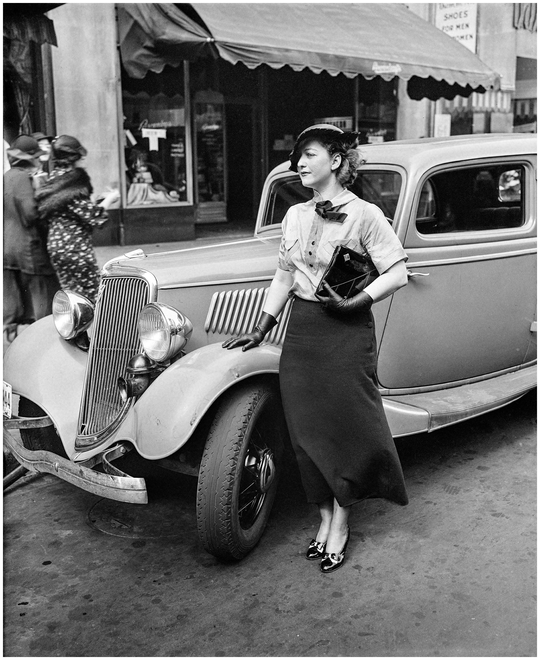 Ретро гоу. Ретро женщины. Зета РО. Мода 30х годов 20 века. Фотосессия с ретро авто.